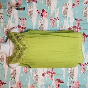 Fundamental Things size XL embroidered front V neck sleeveless top